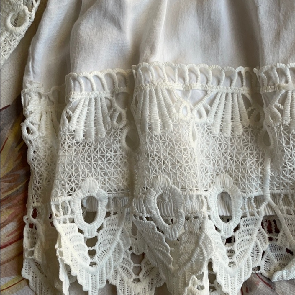 super gorgeous off the shoulder cropped white top - Picture 2 of 6